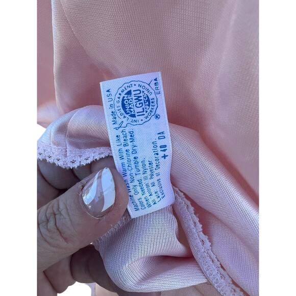 Maidenform Women's Satin Shorts Chantilly Lace Camisole Pink Vintage Size 5/36 - Picture 6 of 9